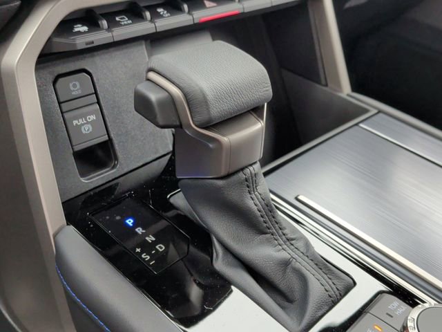 Used 2026 Toyota Tundra Platinum AWD/4WD image 18