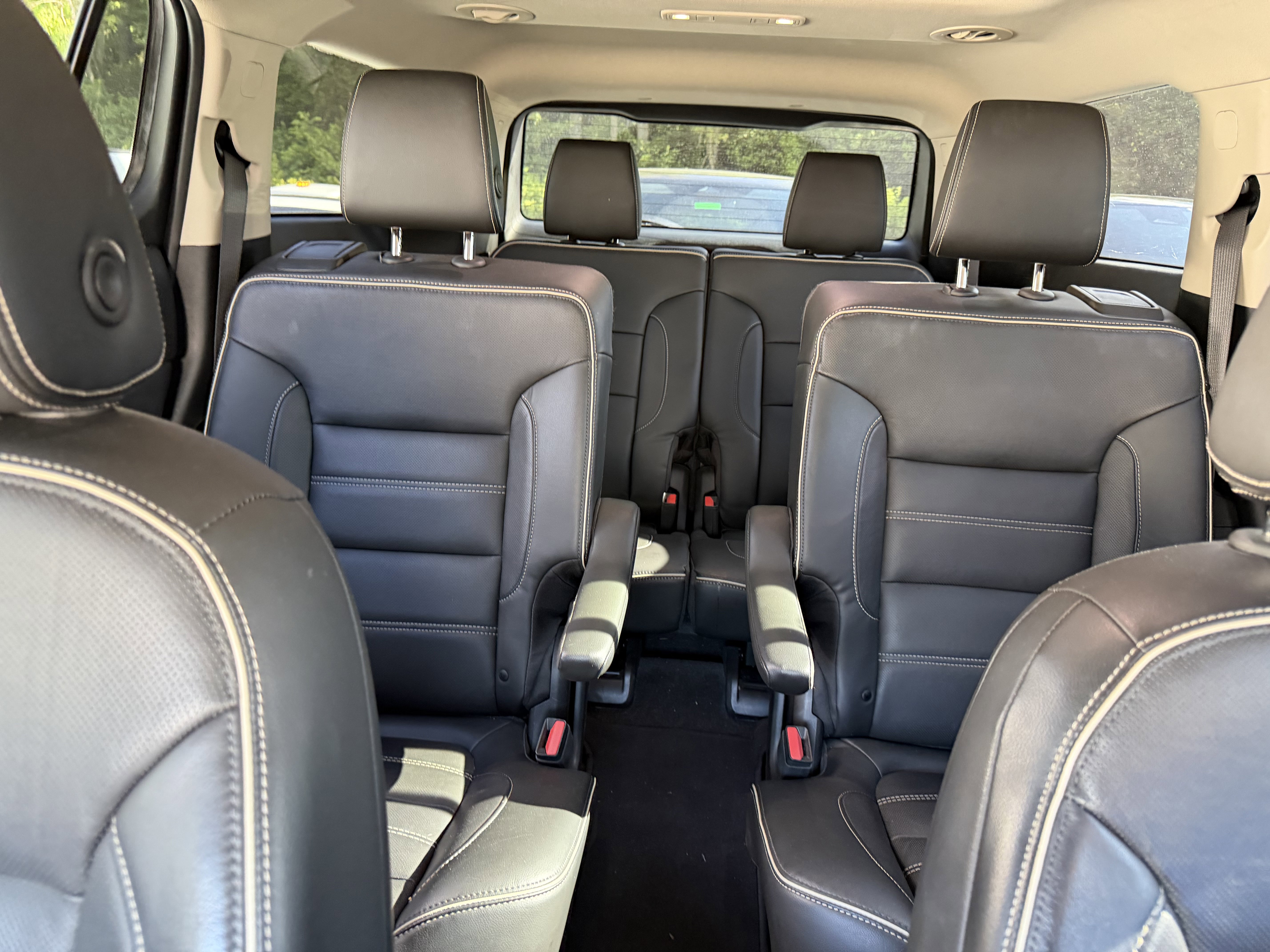 Used 2017 GMC Acadia Denali w/ Technology Package FWD image 21