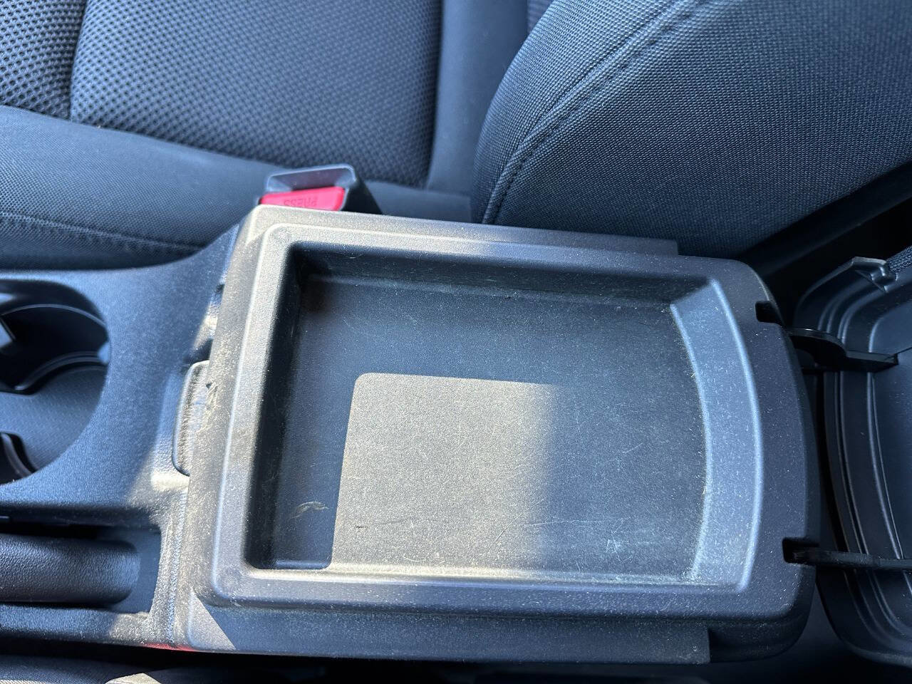 Used 2010 Hyundai Elantra SE image 46