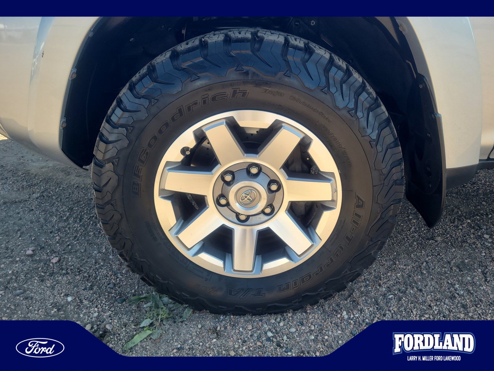 Used 2016 Toyota 4Runner Trail Premium AWD/4WD image 26