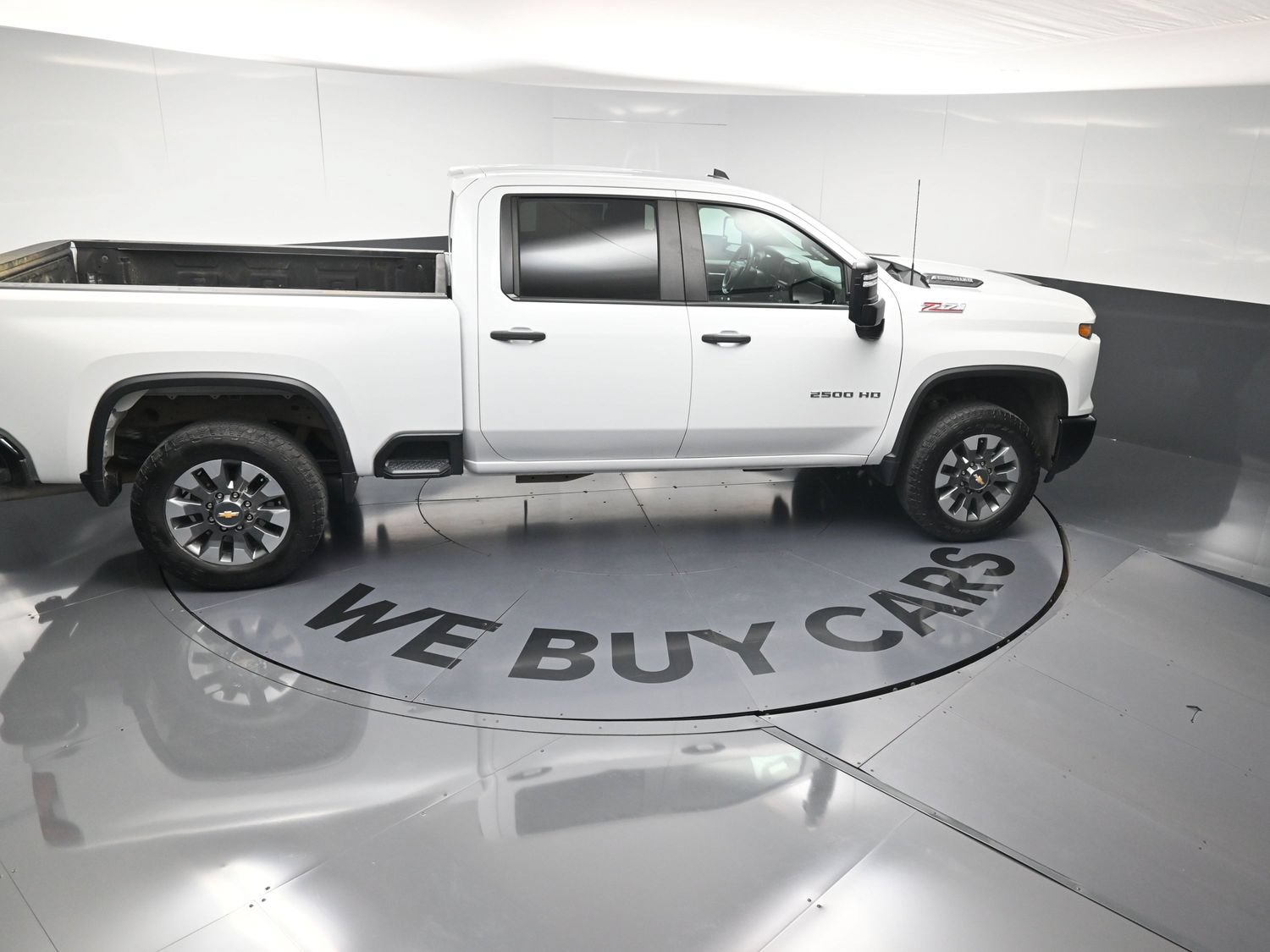 Used 2024 Chevrolet Silverado 2500 Custom w/ Custom Value Package AWD/4WD image 32