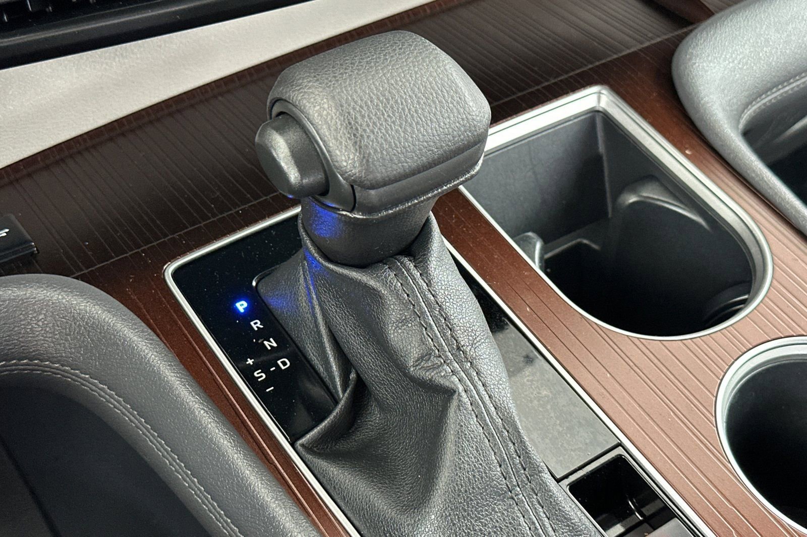 Certified 2023 Toyota Sienna LE FWD image 23