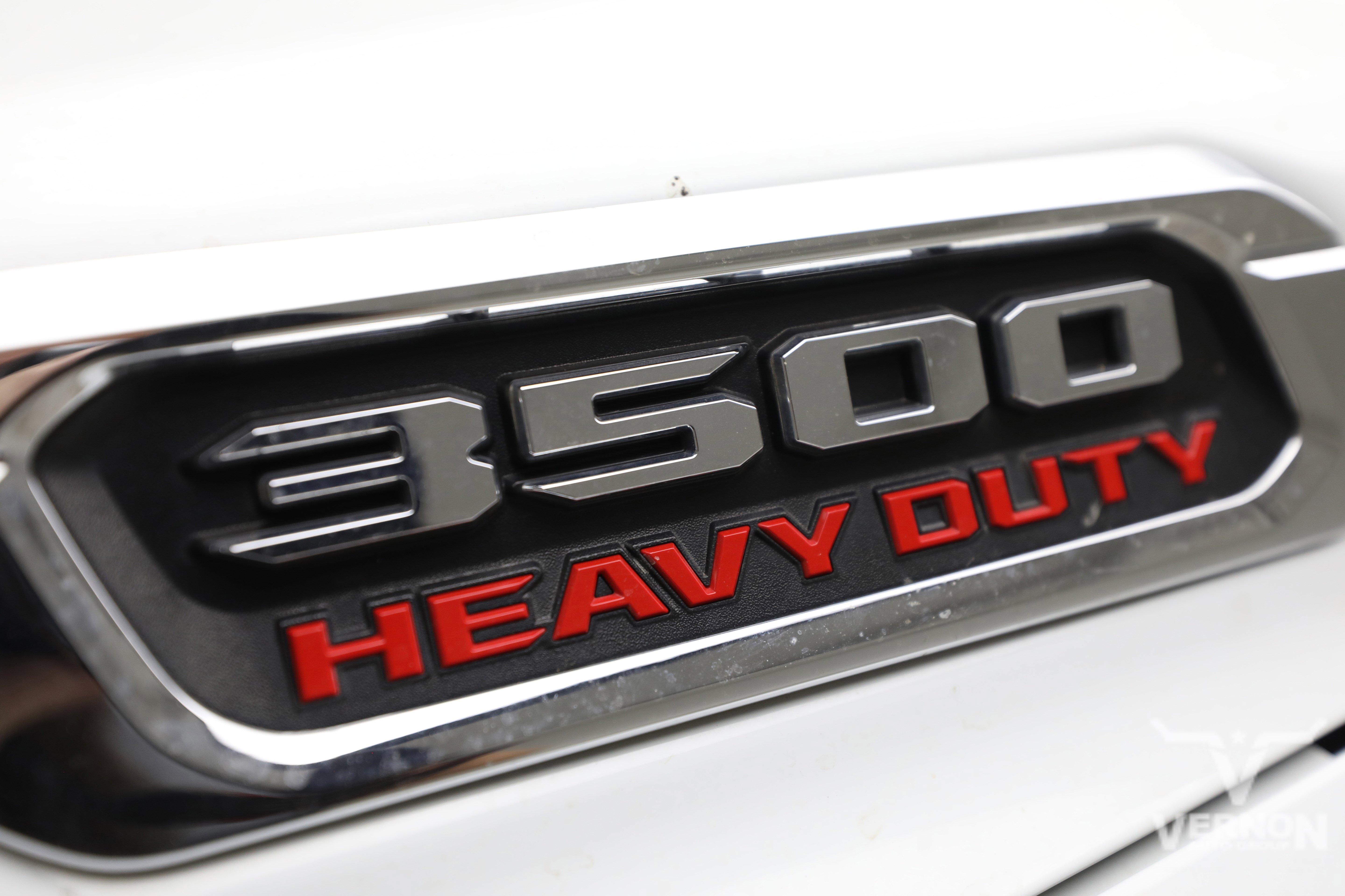 Used 2024 RAM 3500 Big Horn w/ Sport Appearance Package AWD/4WD image 11