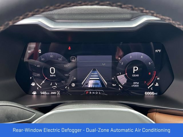 Certified 2024 GMC Canyon AT4 w/ AT4 Premium Package AWD/4WD image 15