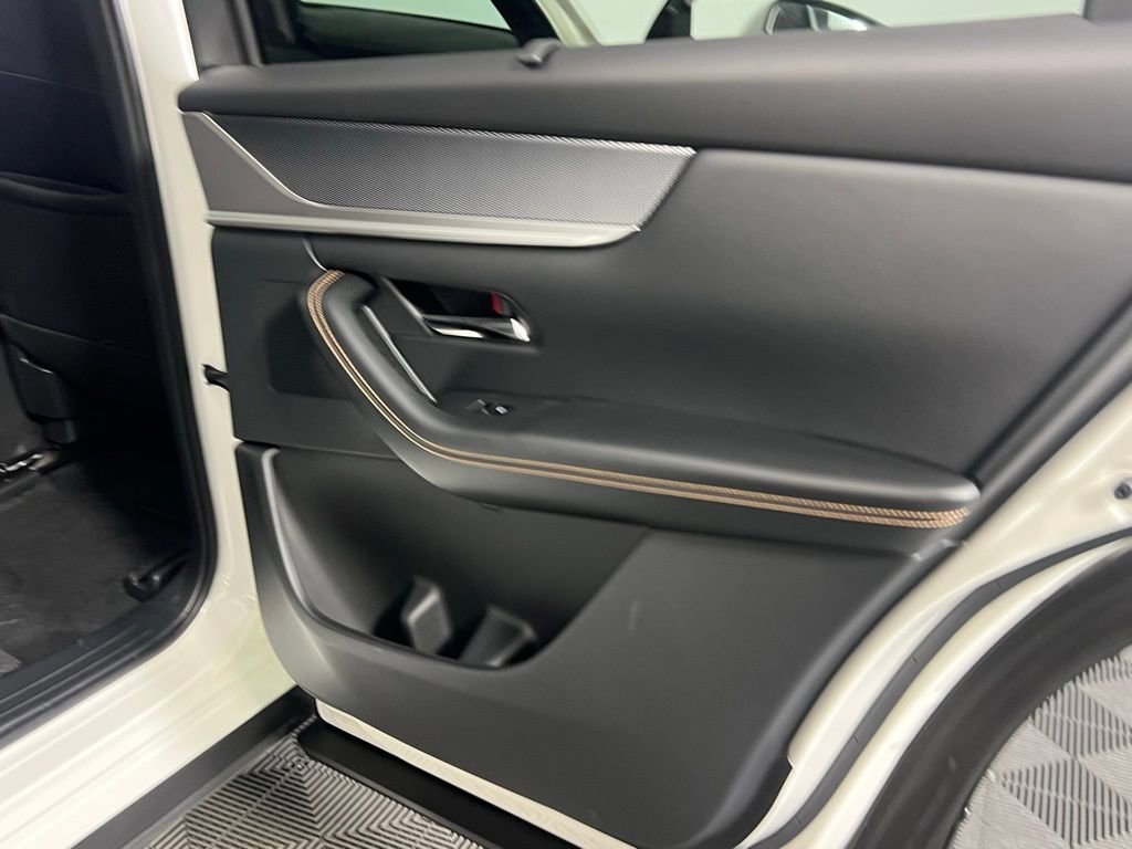 Used 2025 MAZDA CX-90 Plug-In Hybrid w/ Premium Plus image 31