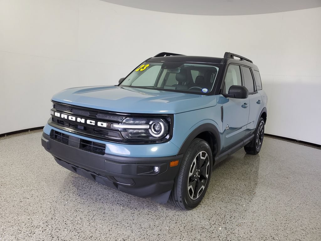 Used 2023 Ford Bronco Sport Outer Banks w/ Tech Package AWD/4WD image 2
