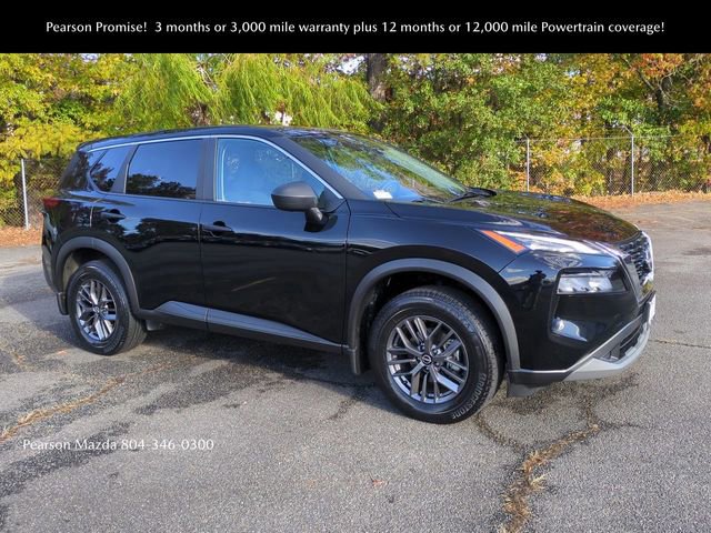 Used 2023 Nissan Rogue S image 2