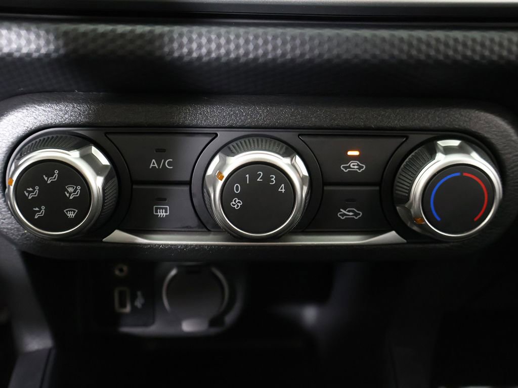 Used 2024 Nissan Kicks S image 43