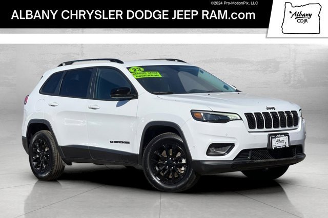 Used 2023 Jeep Cherokee Altitude Lux