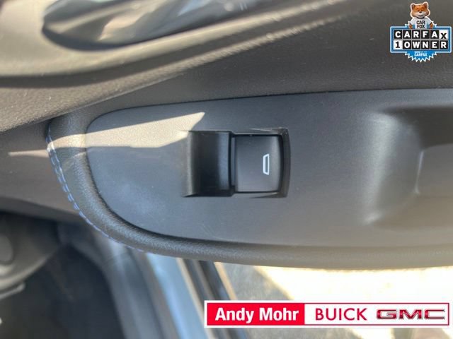 Used 2025 Buick Encore GX Sport Touring FWD image 32
