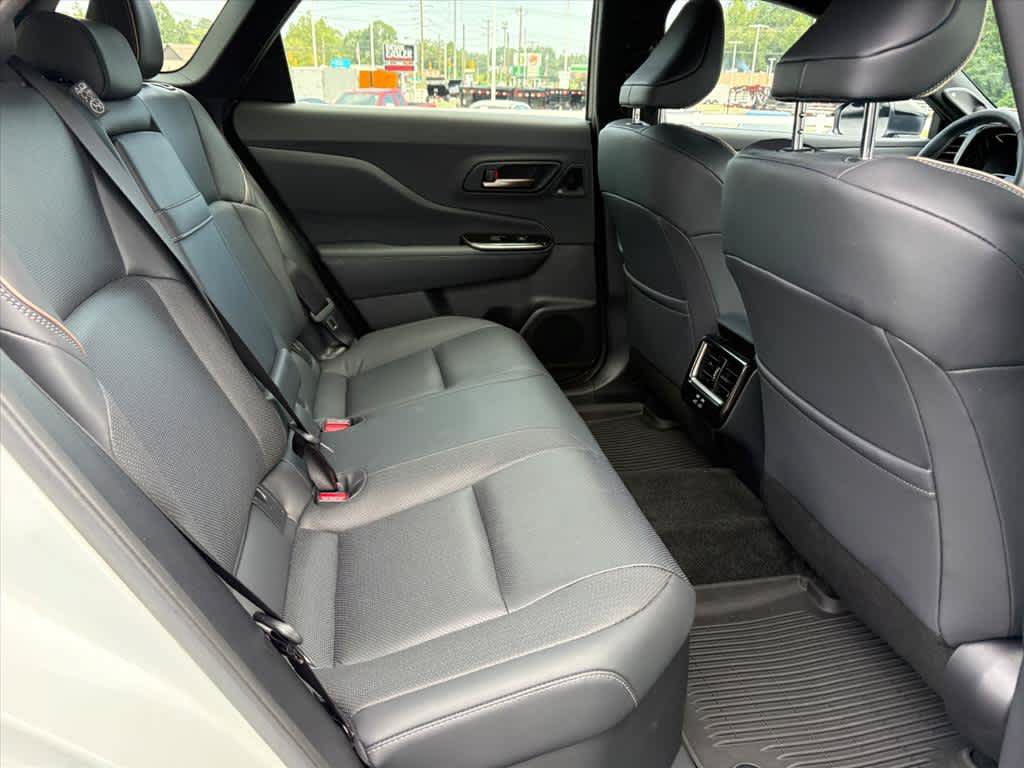Used 2025 Toyota Crown Signia w/ Advanced Technology Package AWD/4WD image 7
