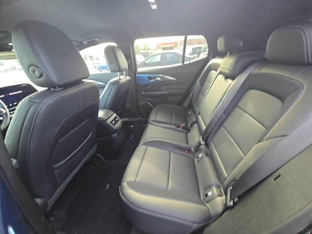 Used 2025 Chevrolet Equinox EV LT FWD image 6