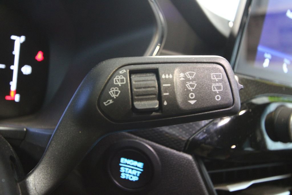 Used 2025 Ford Escape ST-Line w/ Equipment Group 301A image 13