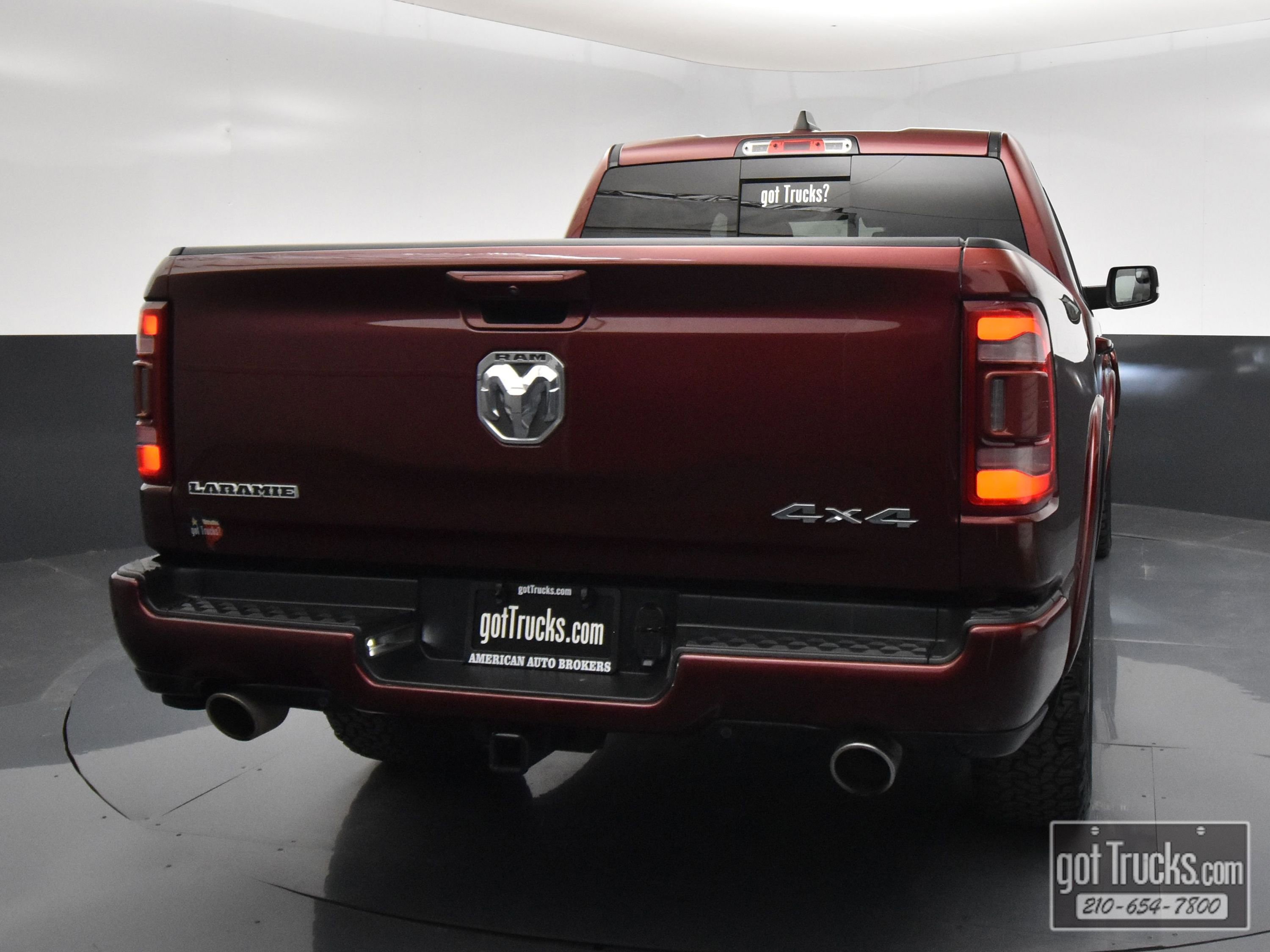 Used 2019 RAM 1500 Laramie w/ Sport Appearance Package image 6