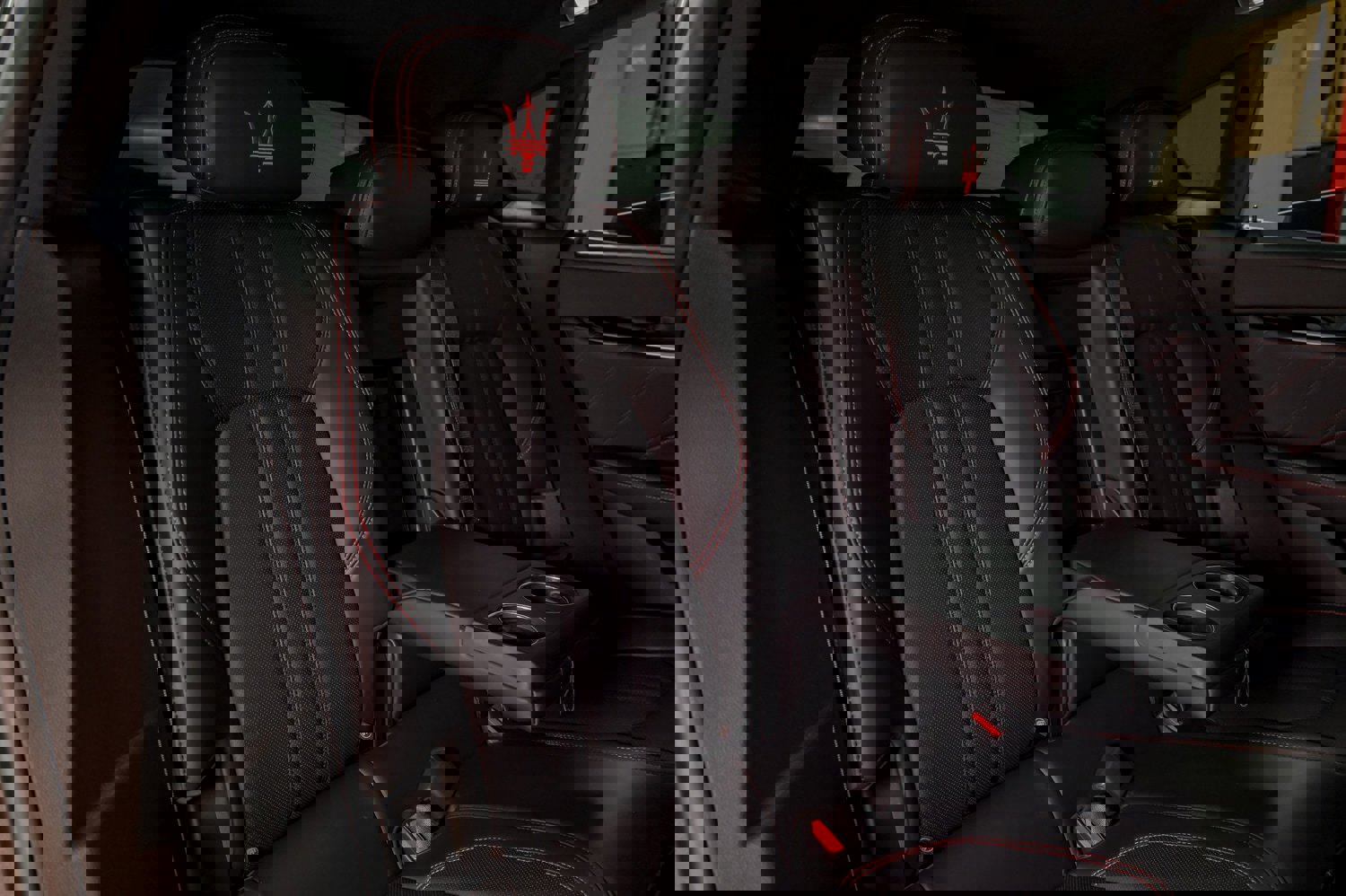 Used 2024 Maserati Levante GT Ultima image 30