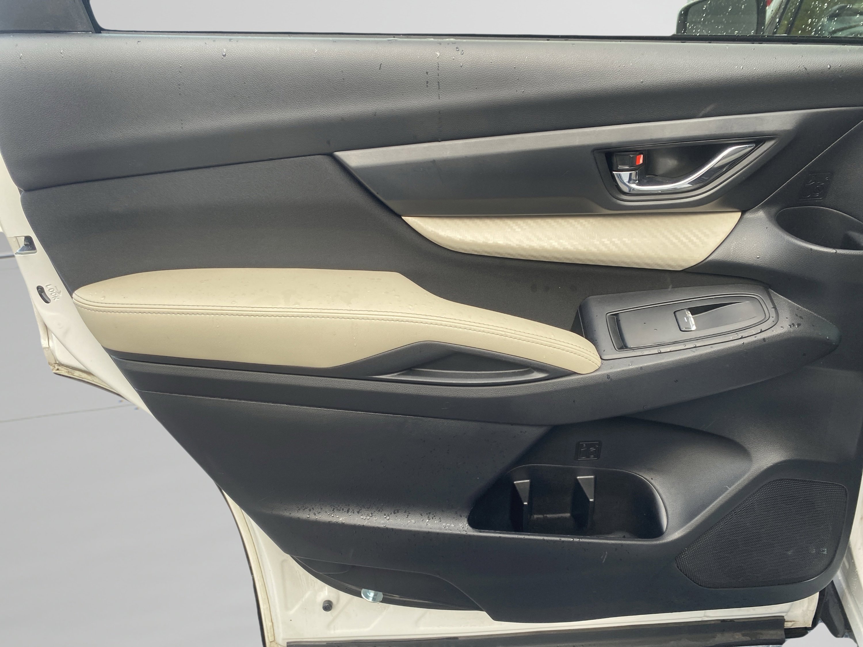 Used 2022 Subaru Ascent Premium w/ Convenience Package image 10