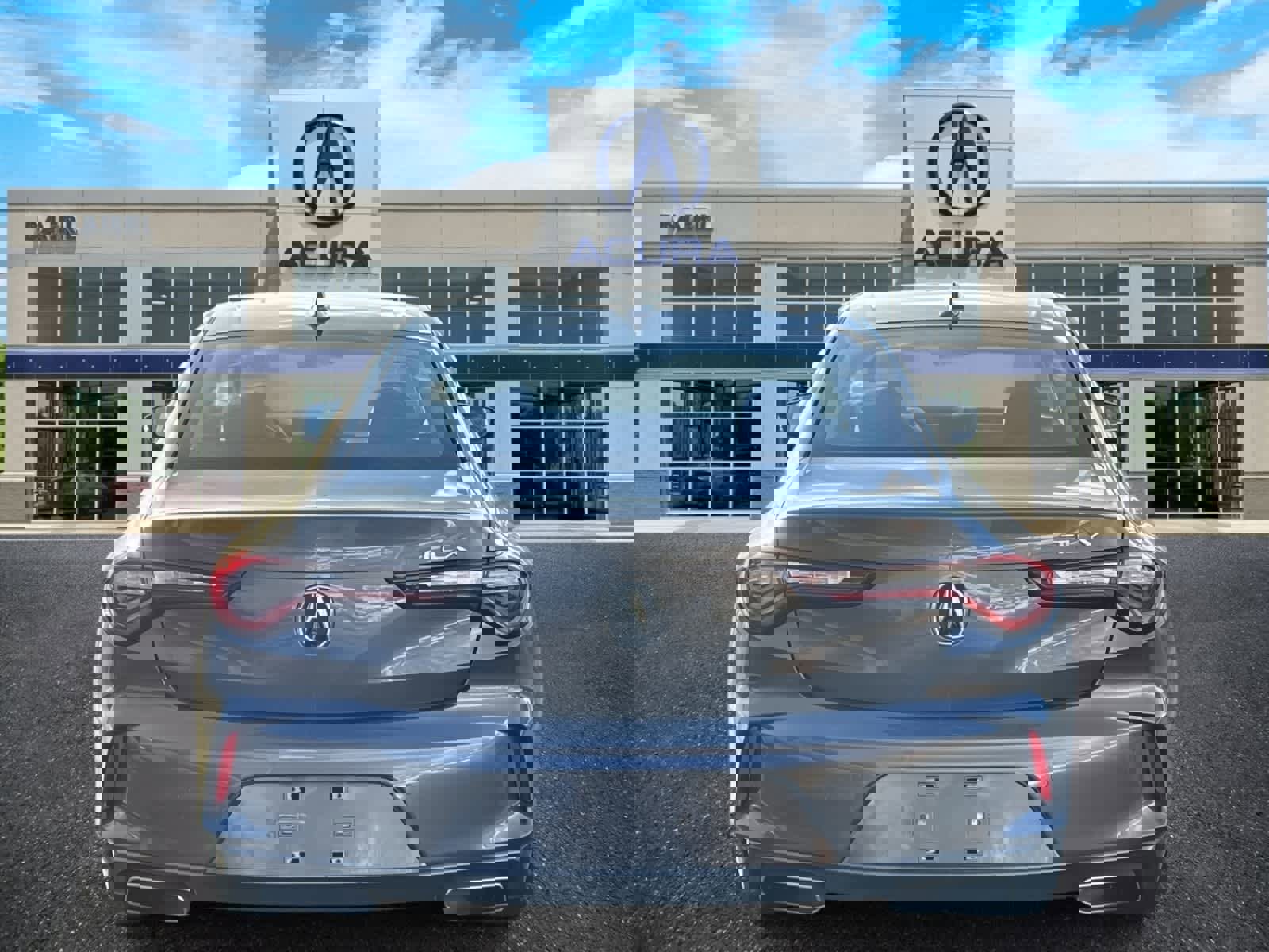 Certified 2023 Acura TLX w/ Technology Package image 4