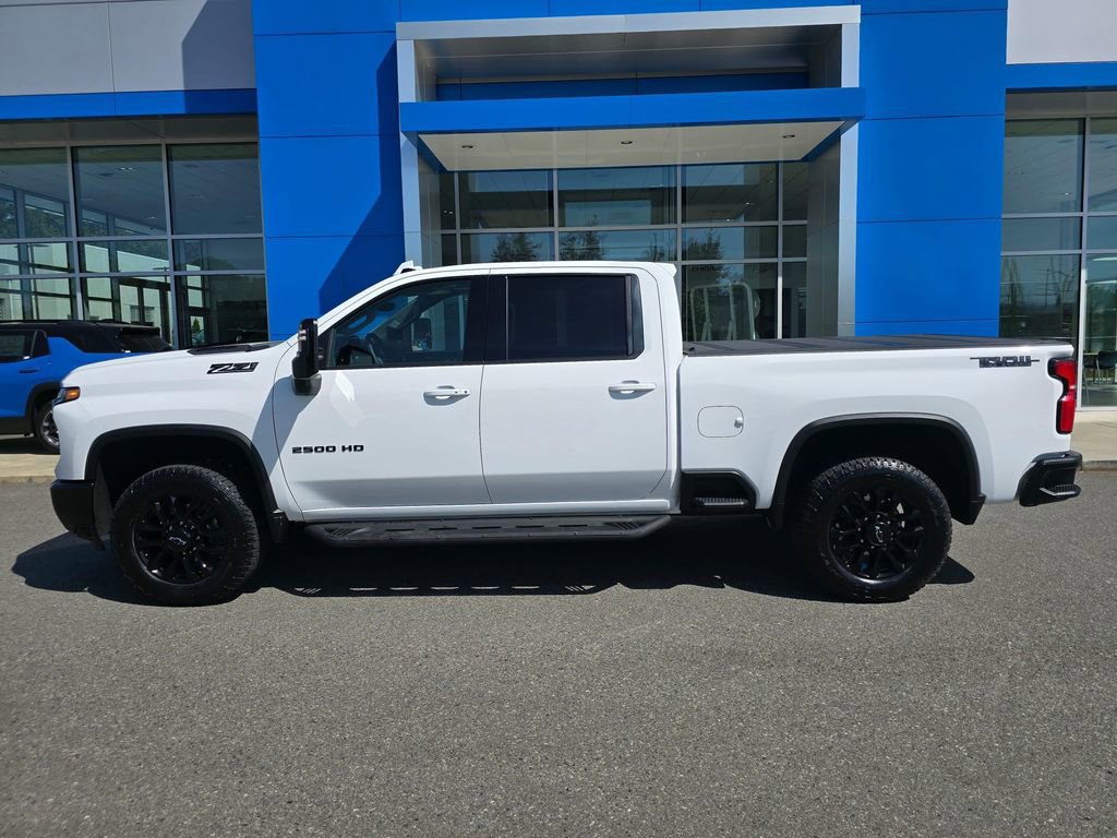 Used 2025 Chevrolet Silverado 2500 LTZ w/ LTZ Plus Package AWD/4WD image 2