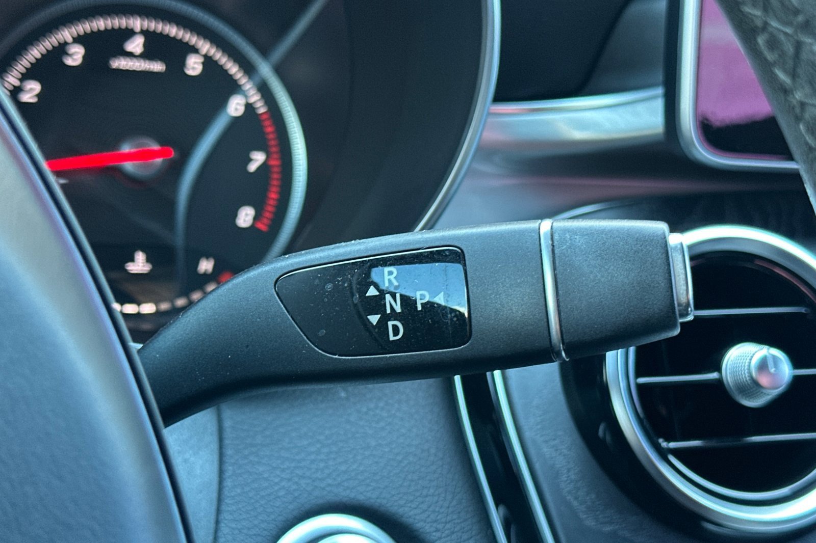 Used 2018 Mercedes-Benz C 300 Sedan image 27
