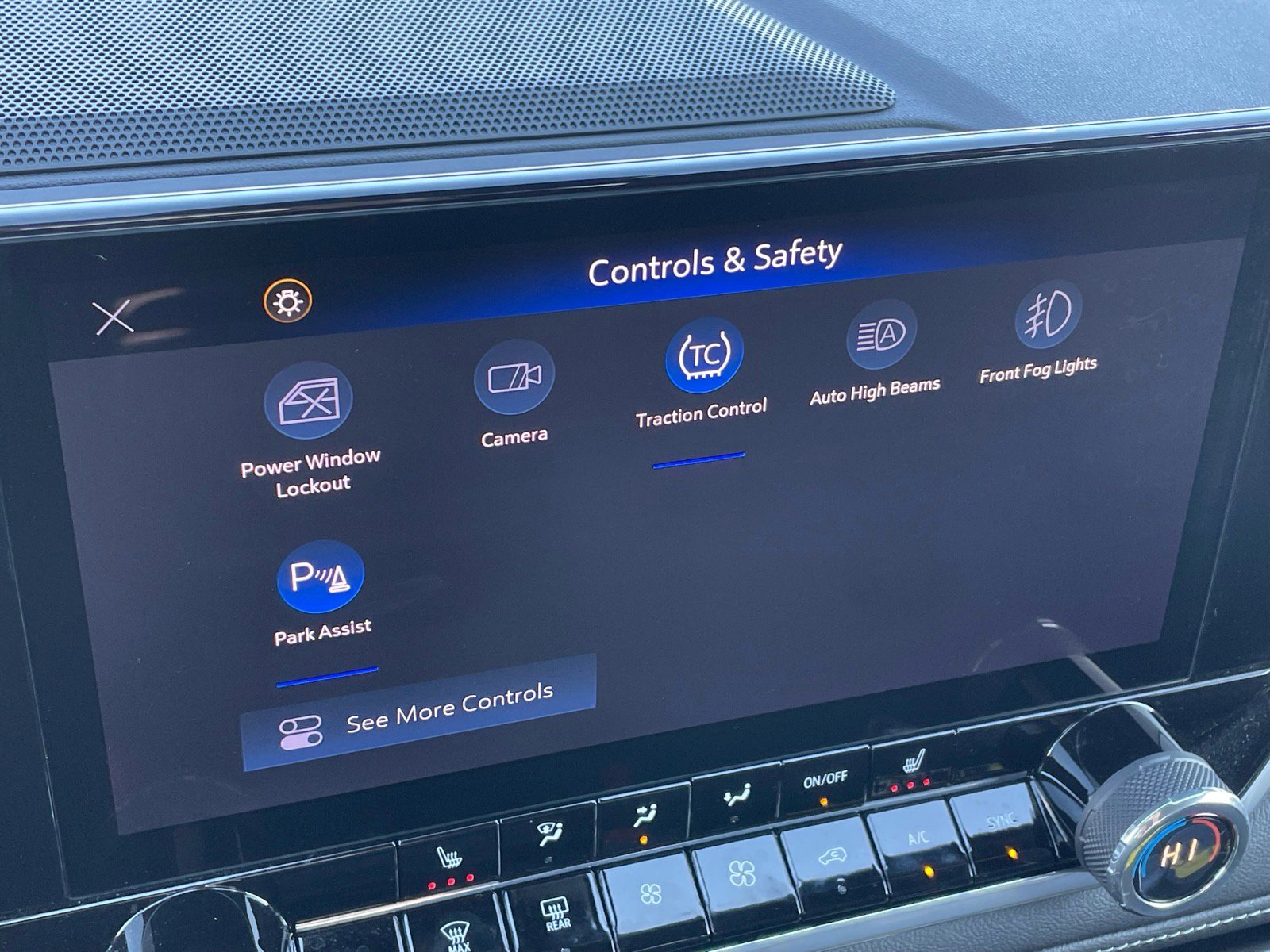 Used 2024 Chevrolet Colorado LT w/ LT Convenience Package III image 12