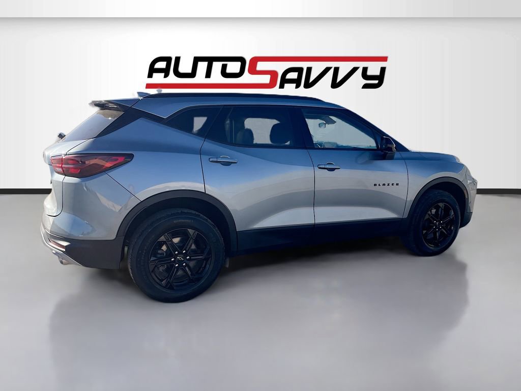 Used 2023 Chevrolet Blazer LT w/ Midnight/Sport Edition image 7