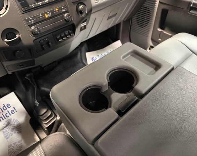 Used 2015 Ford F550 4x4 Regular Cab Super Duty image 12