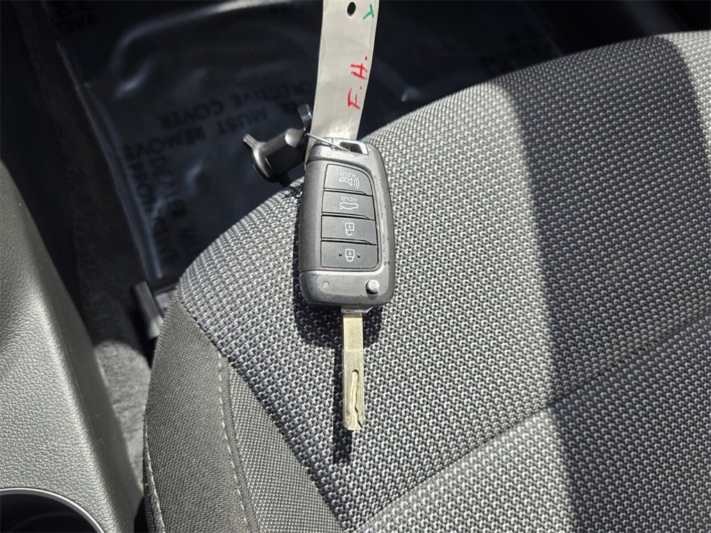 Used 2022 Hyundai Accent SEL w/ Cargo Package image 17