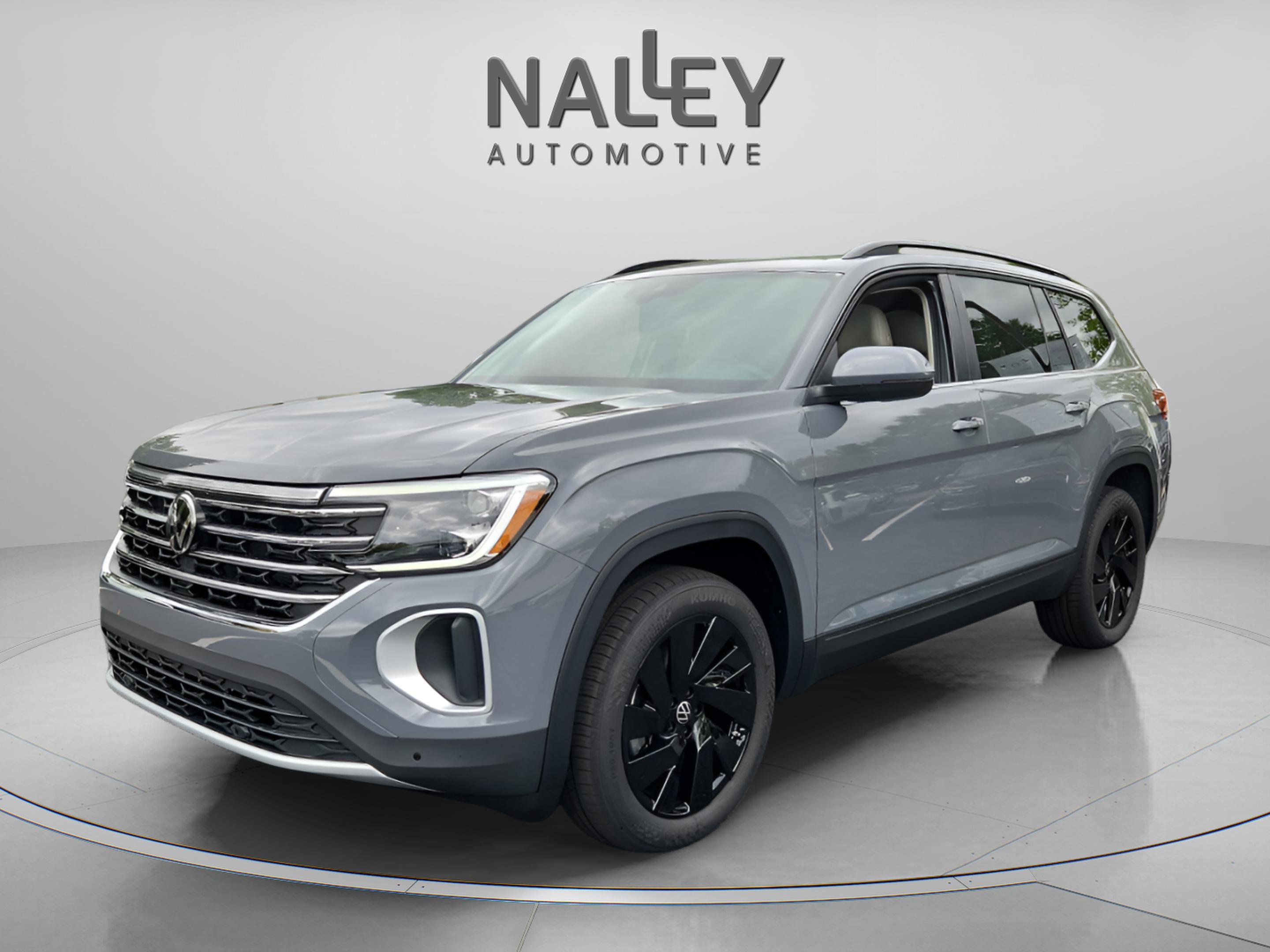 New 2026 Volkswagen Atlas SE image 1