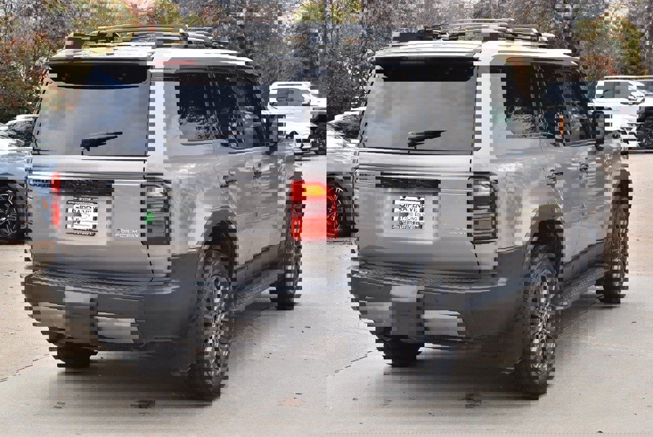 Used 2025 Toyota Land Cruiser image 8