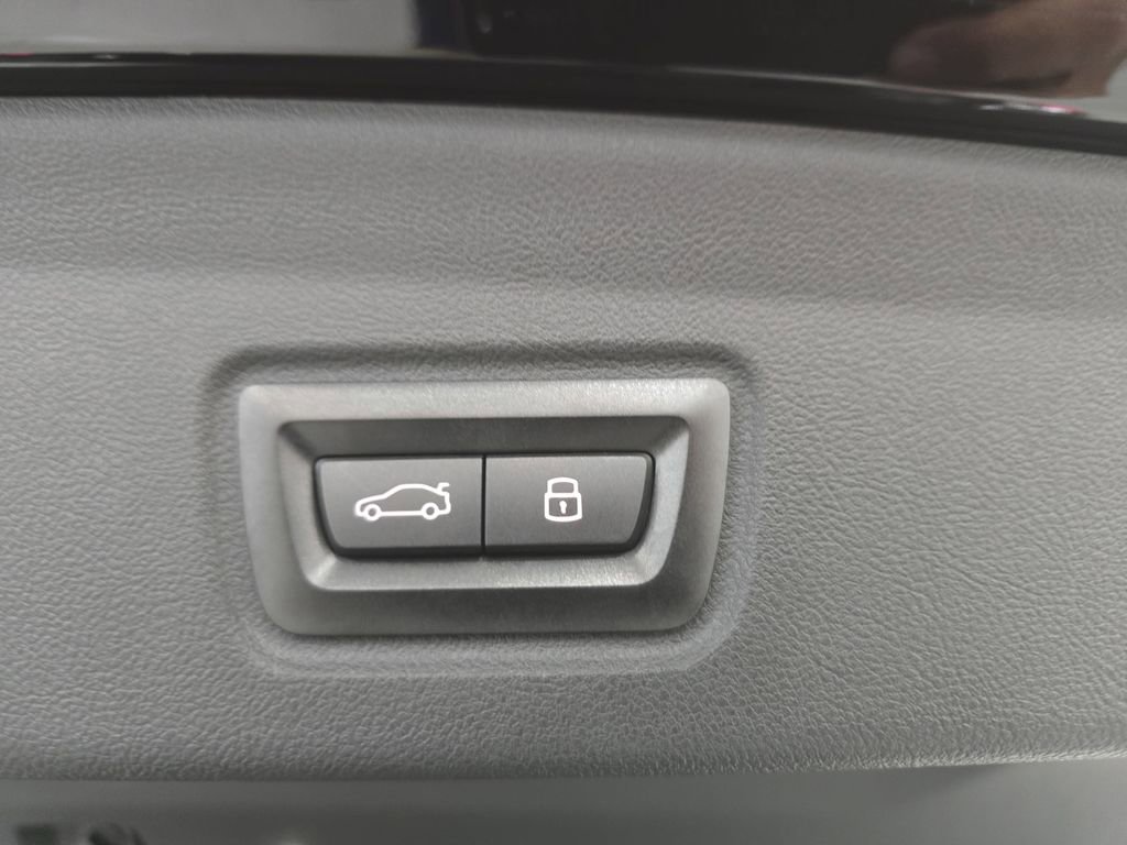 Used 2023 BMW i4 eDrive35 w/ Premium Package image 28