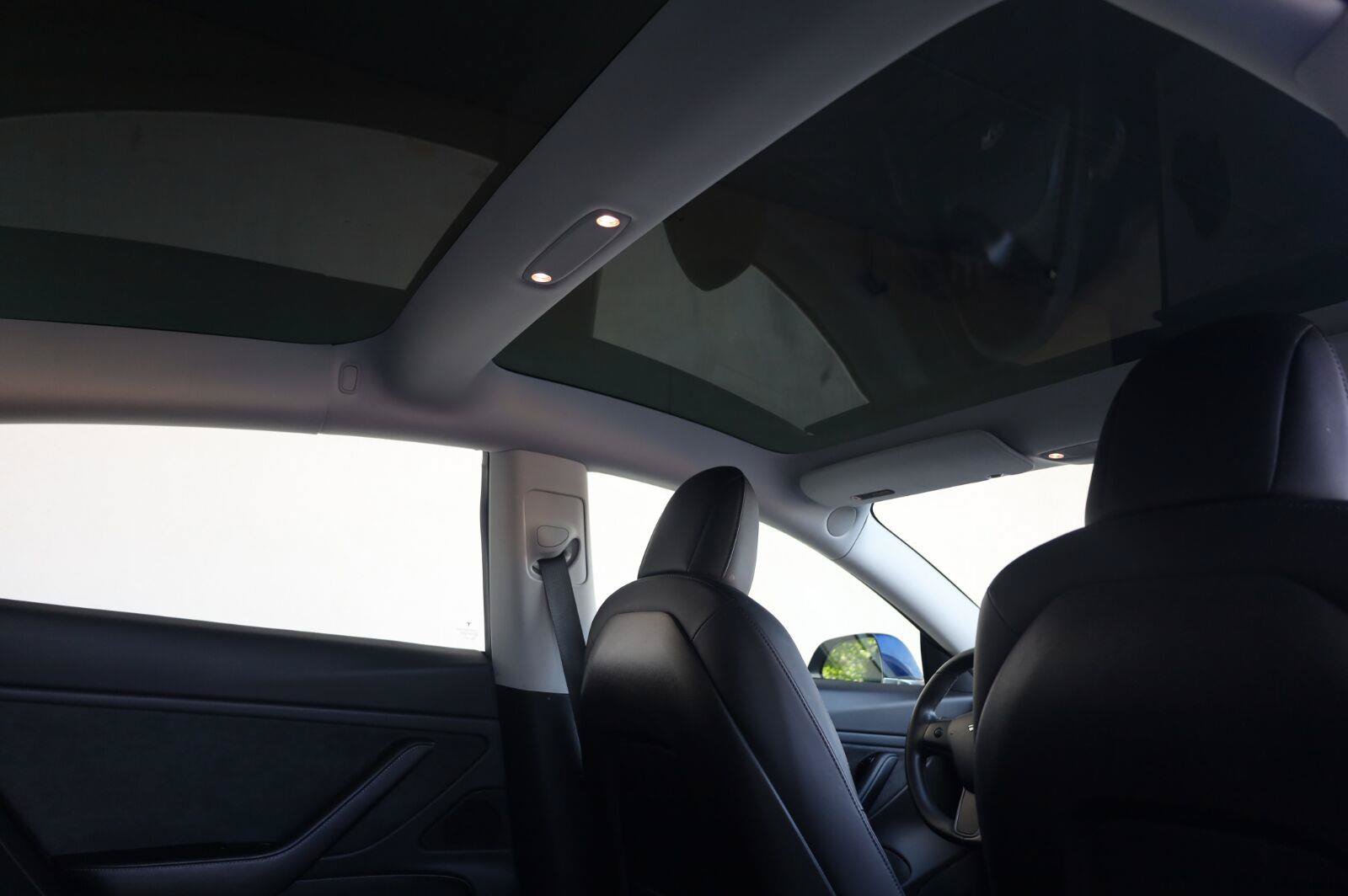 Used 2018 Tesla Model 3 Long Range RWD image 25