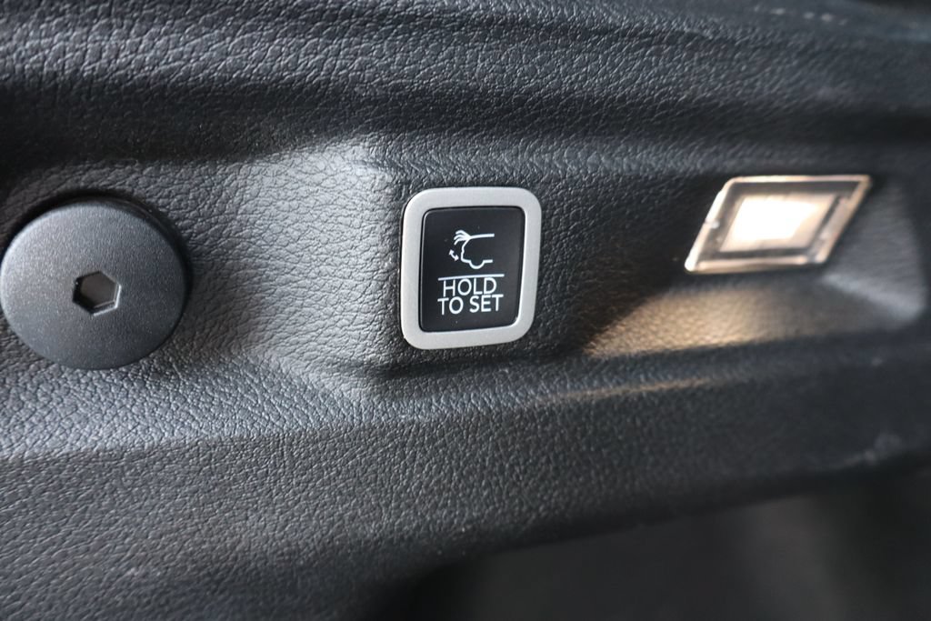 Used 2021 Jeep Grand Cherokee L Laredo AWD/4WD image 25