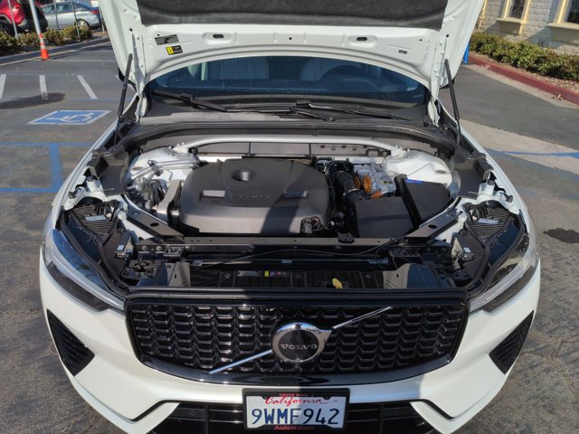 Used 2025 Volvo XC60 T8 Plus w/ Protection Package Premier AWD/4WD image 23