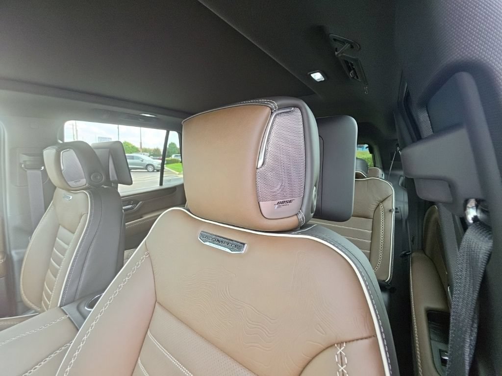 New 2026 GMC Yukon Denali Ultimate AWD/4WD image 19