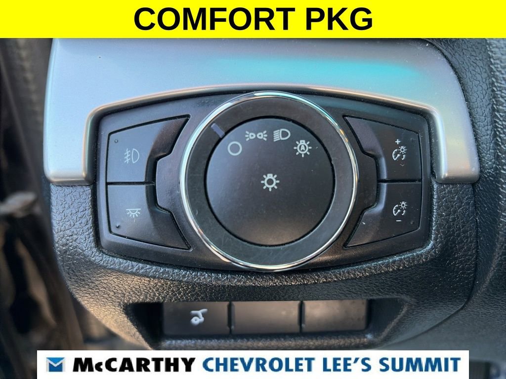 Used 2016 Ford Explorer XLT w/ Equipment Group 202A image 12