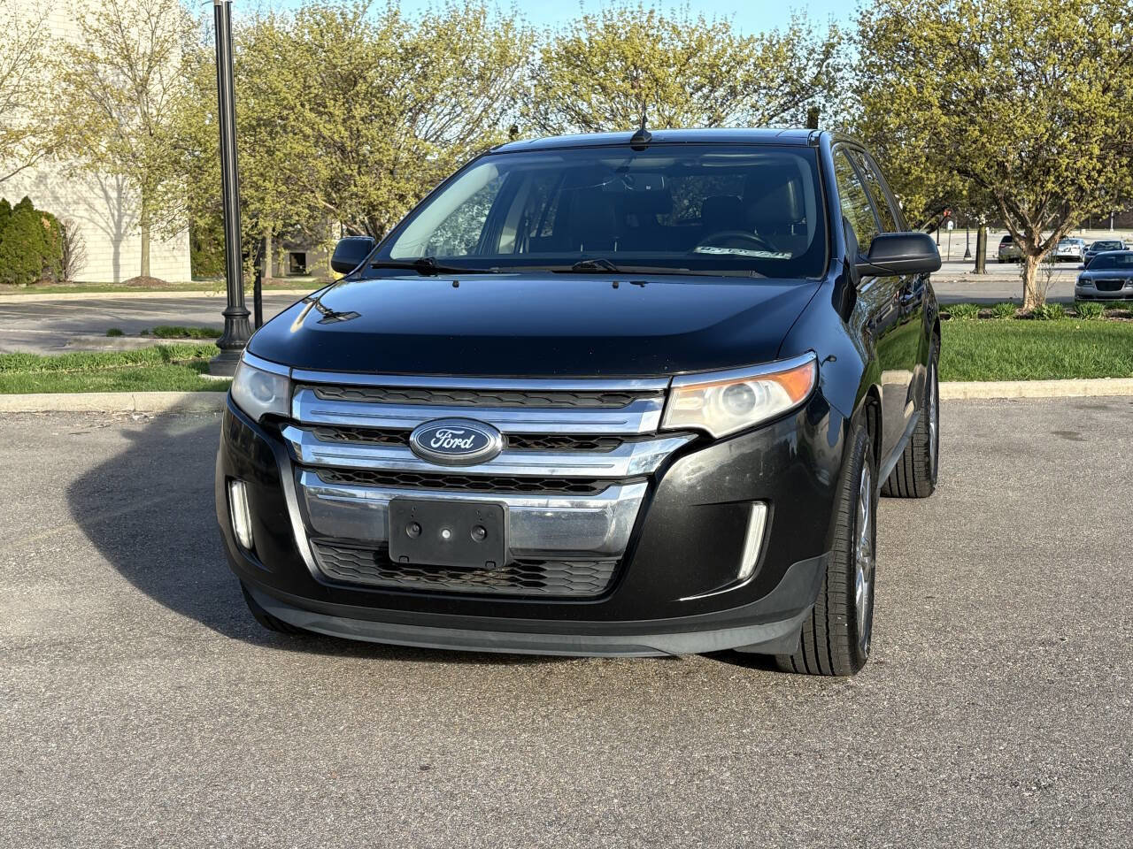 Used 2011 Ford Edge Limited w/ Canadian Touring Pkg FWD image 2