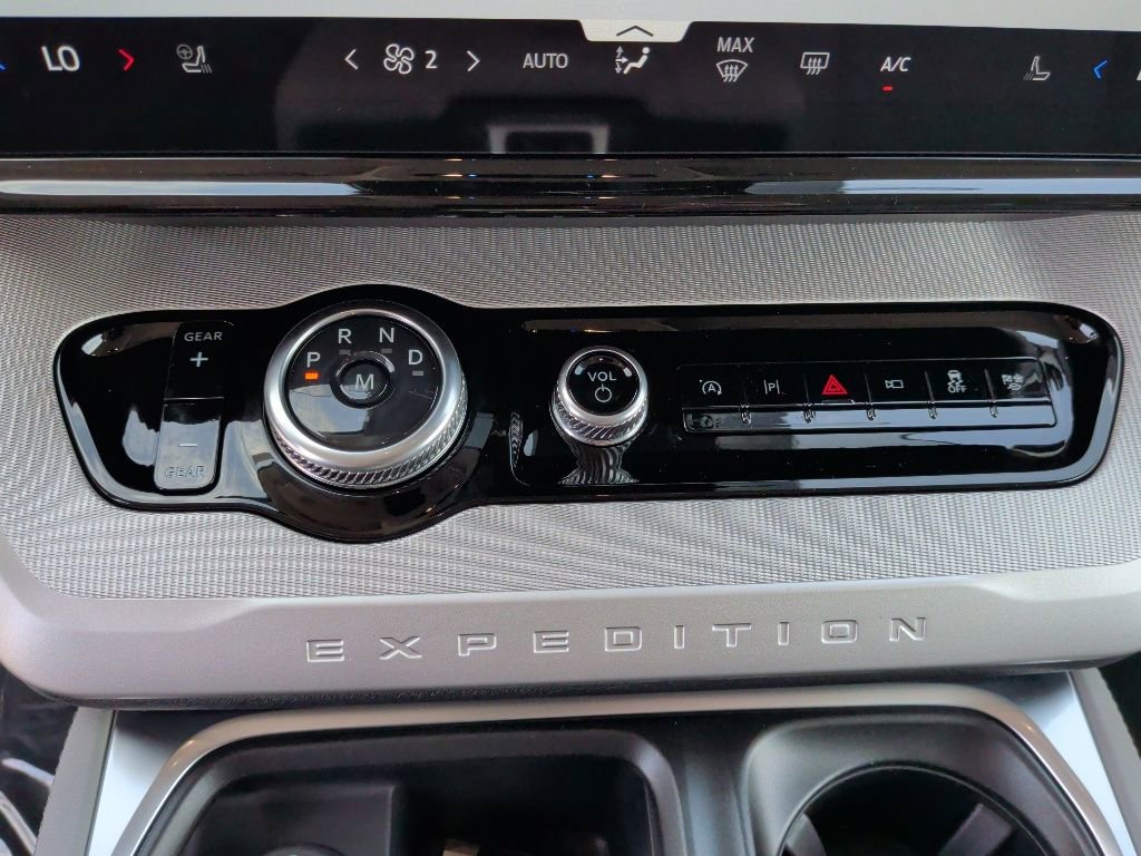 New 2026 Ford Expedition Max Active RWD image 28