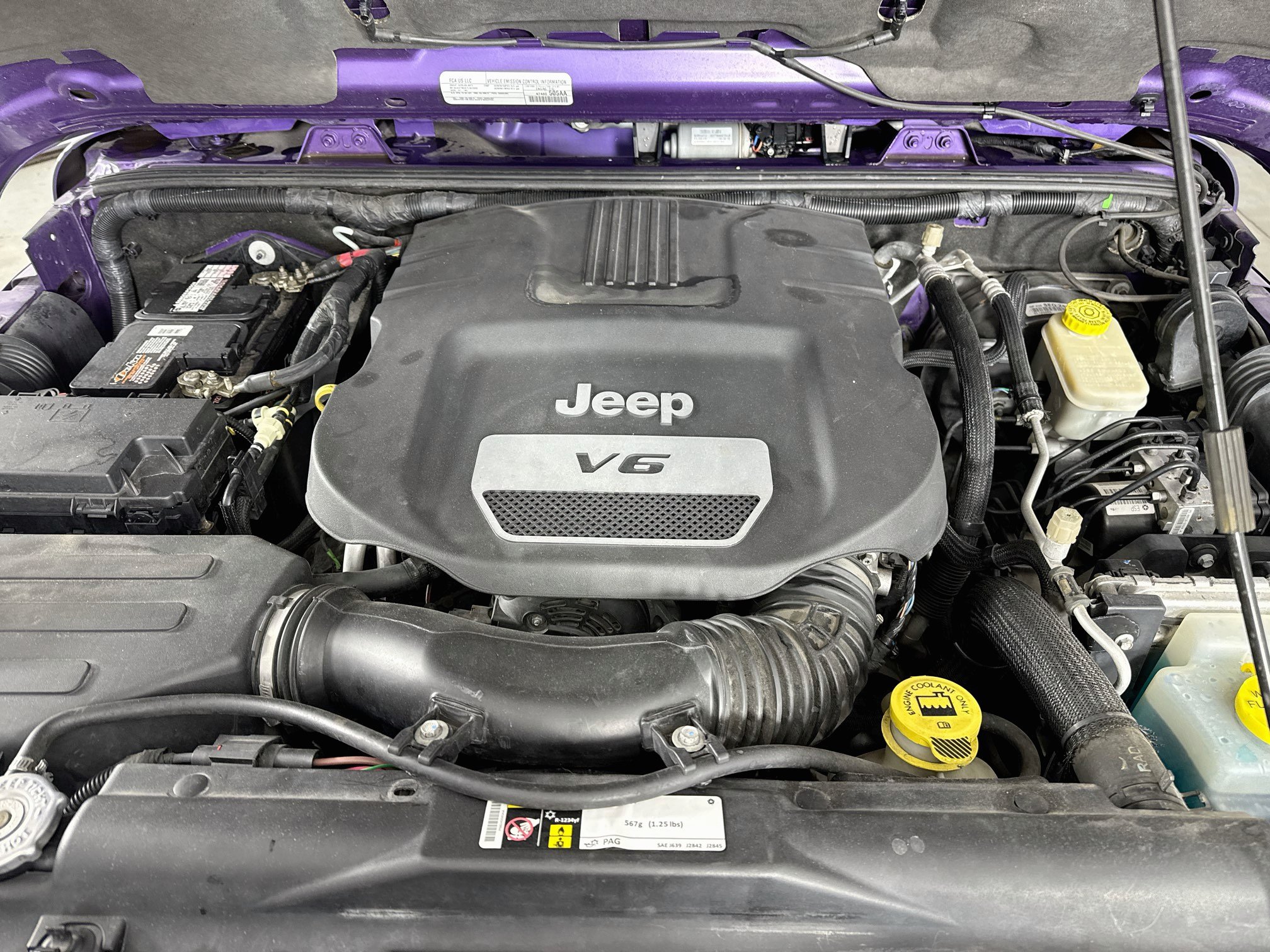 Used 2016 Jeep Wrangler Unlimited Sahara AWD/4WD image 27