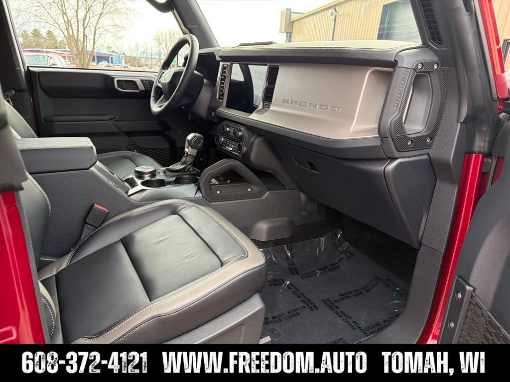 New 2026 Ford Bronco Outer Banks w/ Sasquatch Package AWD/4WD image 17