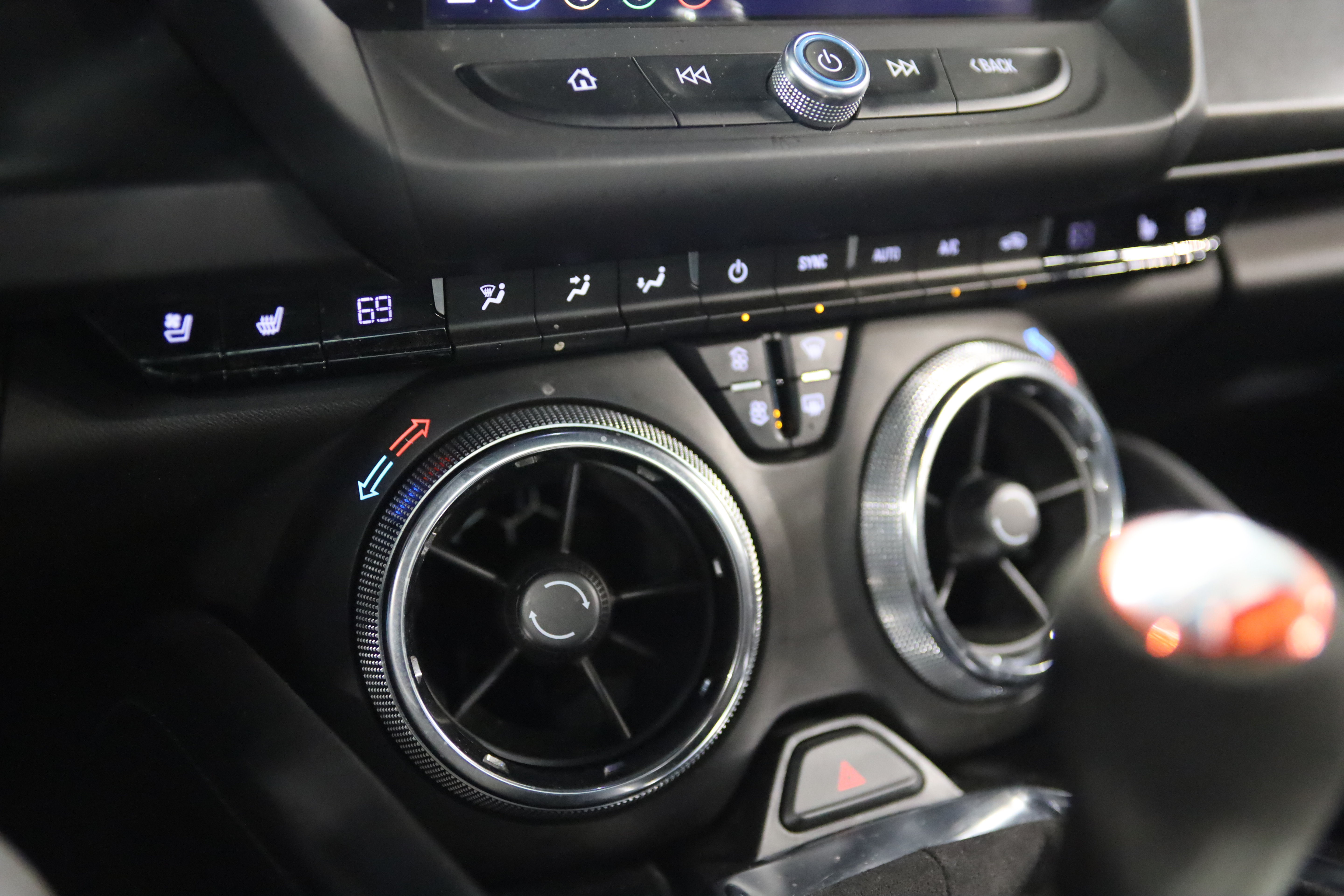 Used 2019 Chevrolet Camaro SS RWD image 27
