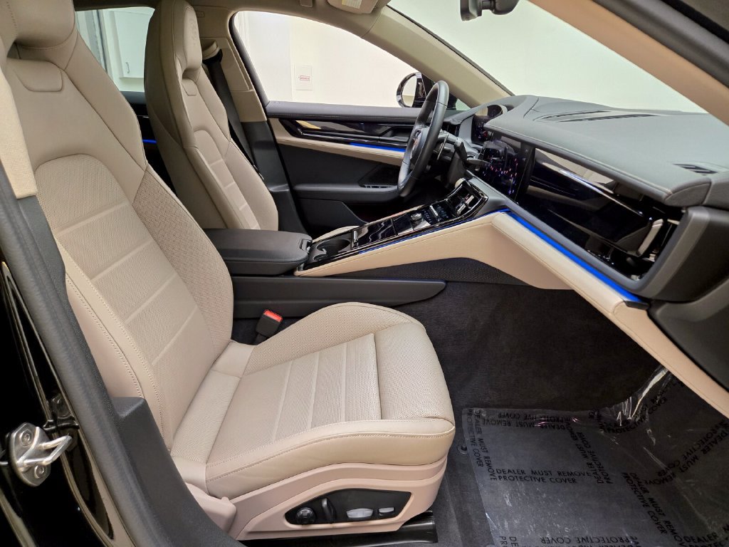 Used 2025 Porsche Panamera 4 AWD/4WD image 25