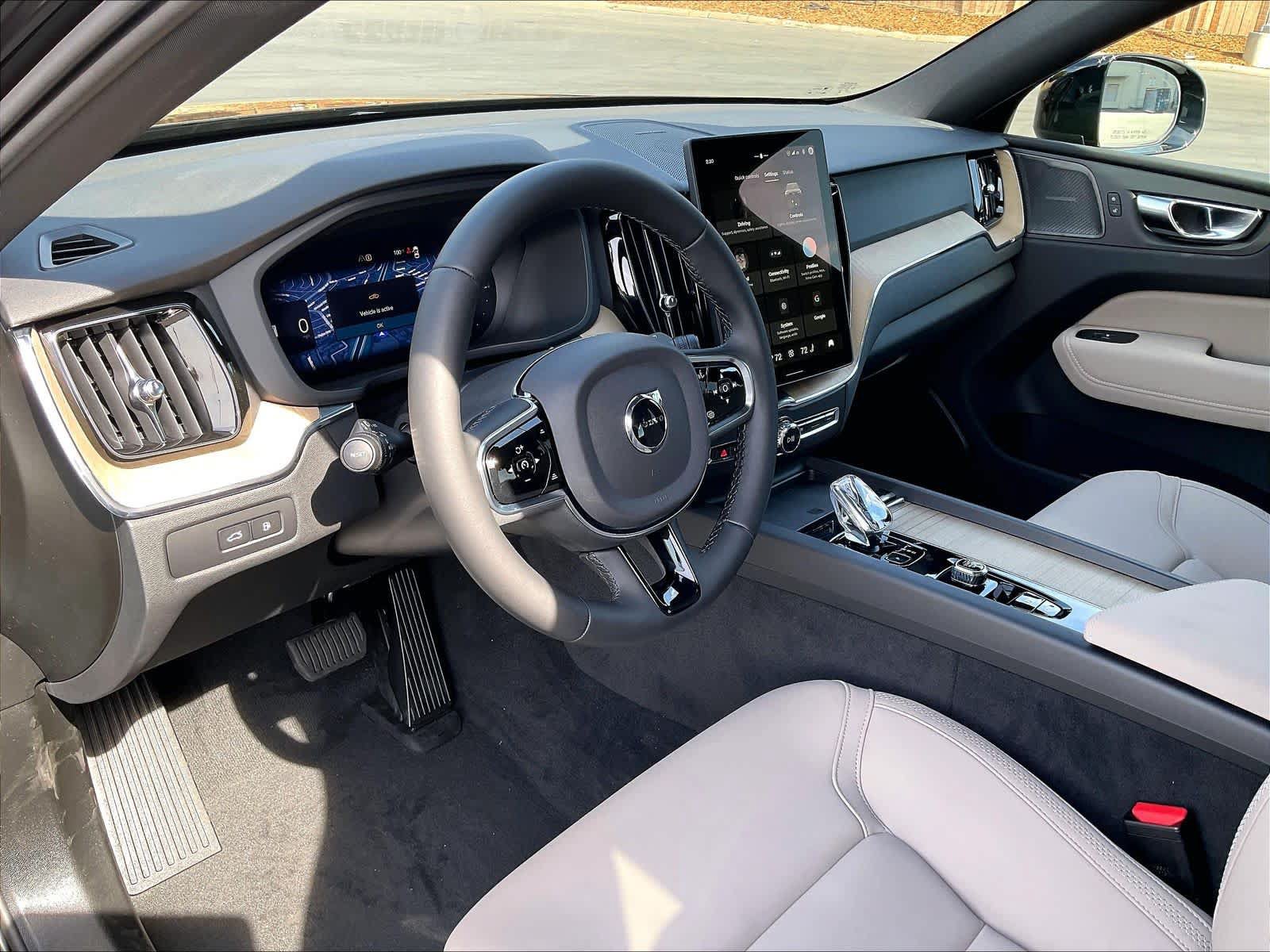 New 2027 Volvo XC60 T8 Plus AWD/4WD image 8