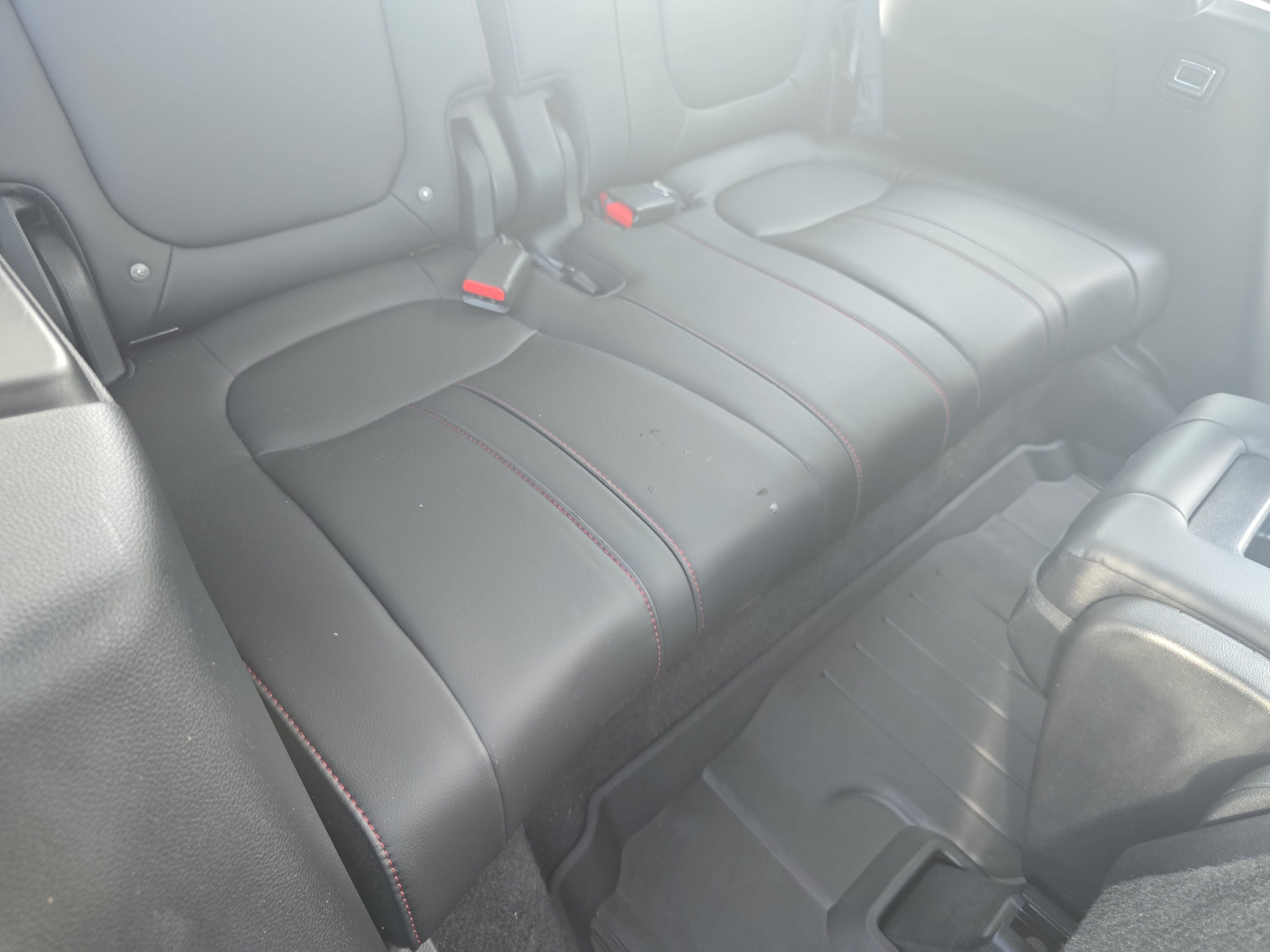 Used 2025 Honda Pilot Black Edition image 12