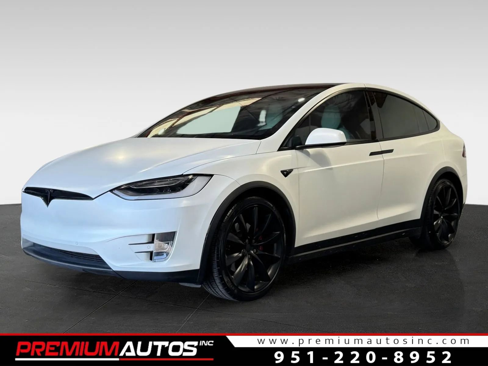 Used 2018 Tesla Model X 75D image 1