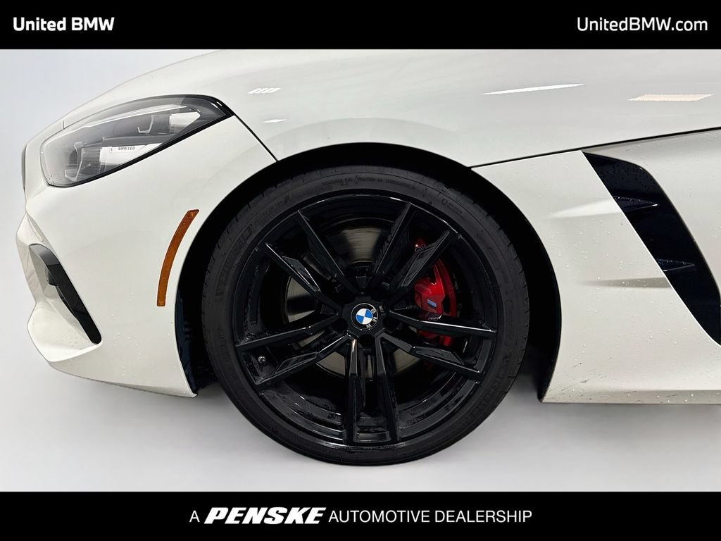 Used 2021 BMW Z4 M40i w/ Driving Assistance Package RWD image 2