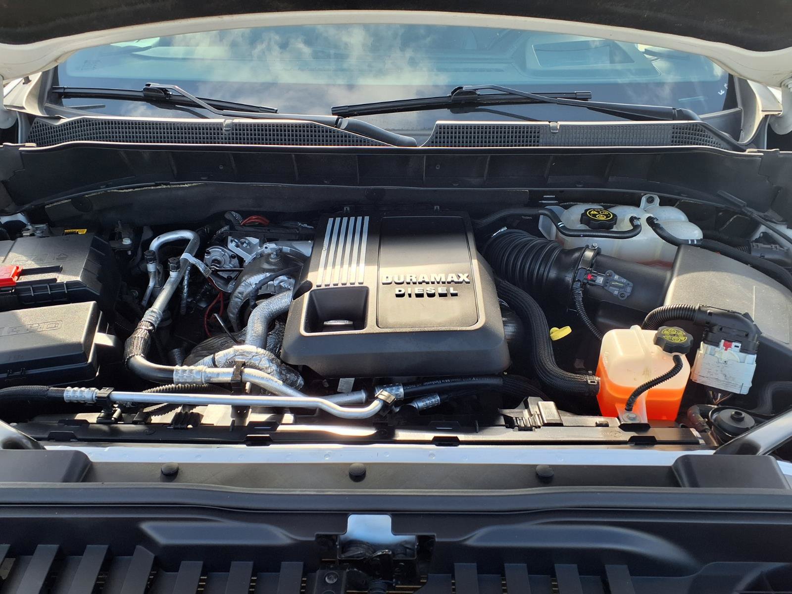 Used 2023 Chevrolet Silverado 1500 High Country w/ Technology Package AWD/4WD image 29