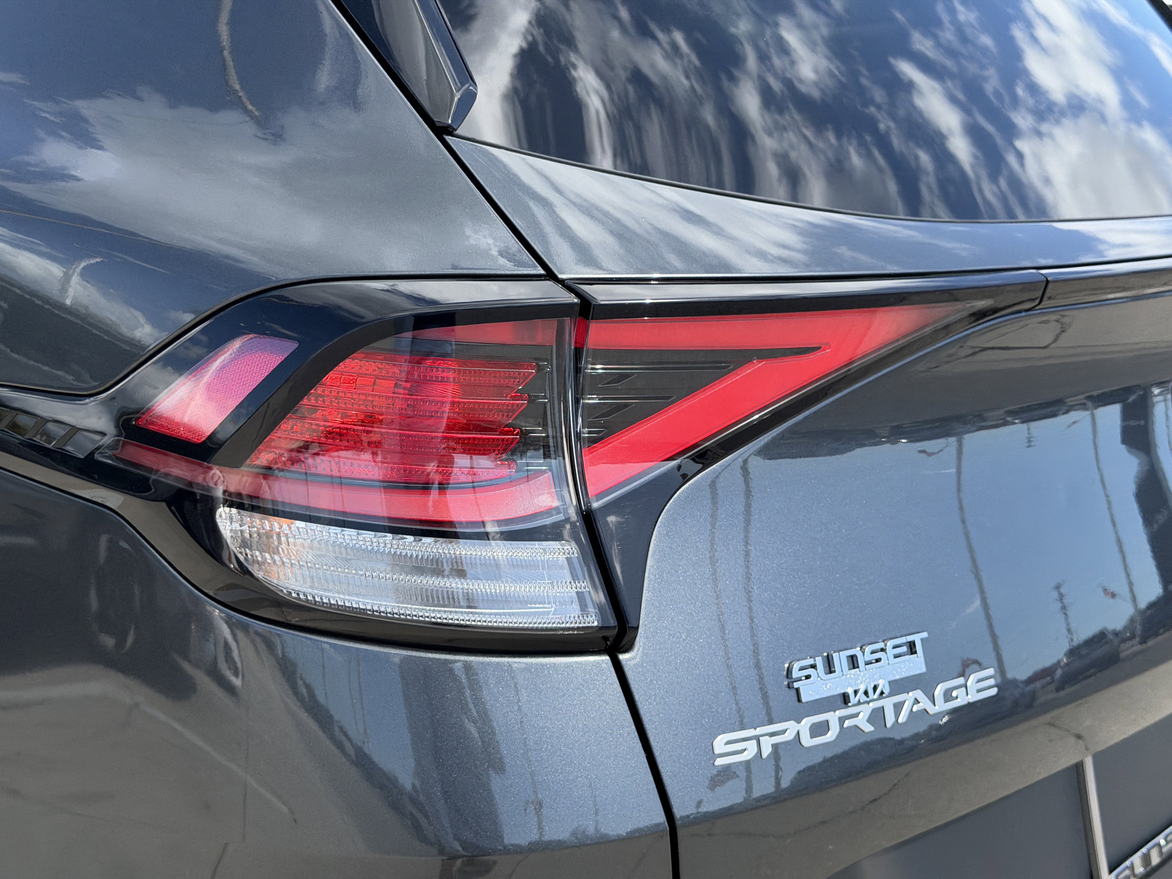 Certified 2024 Kia Sportage EX image 10