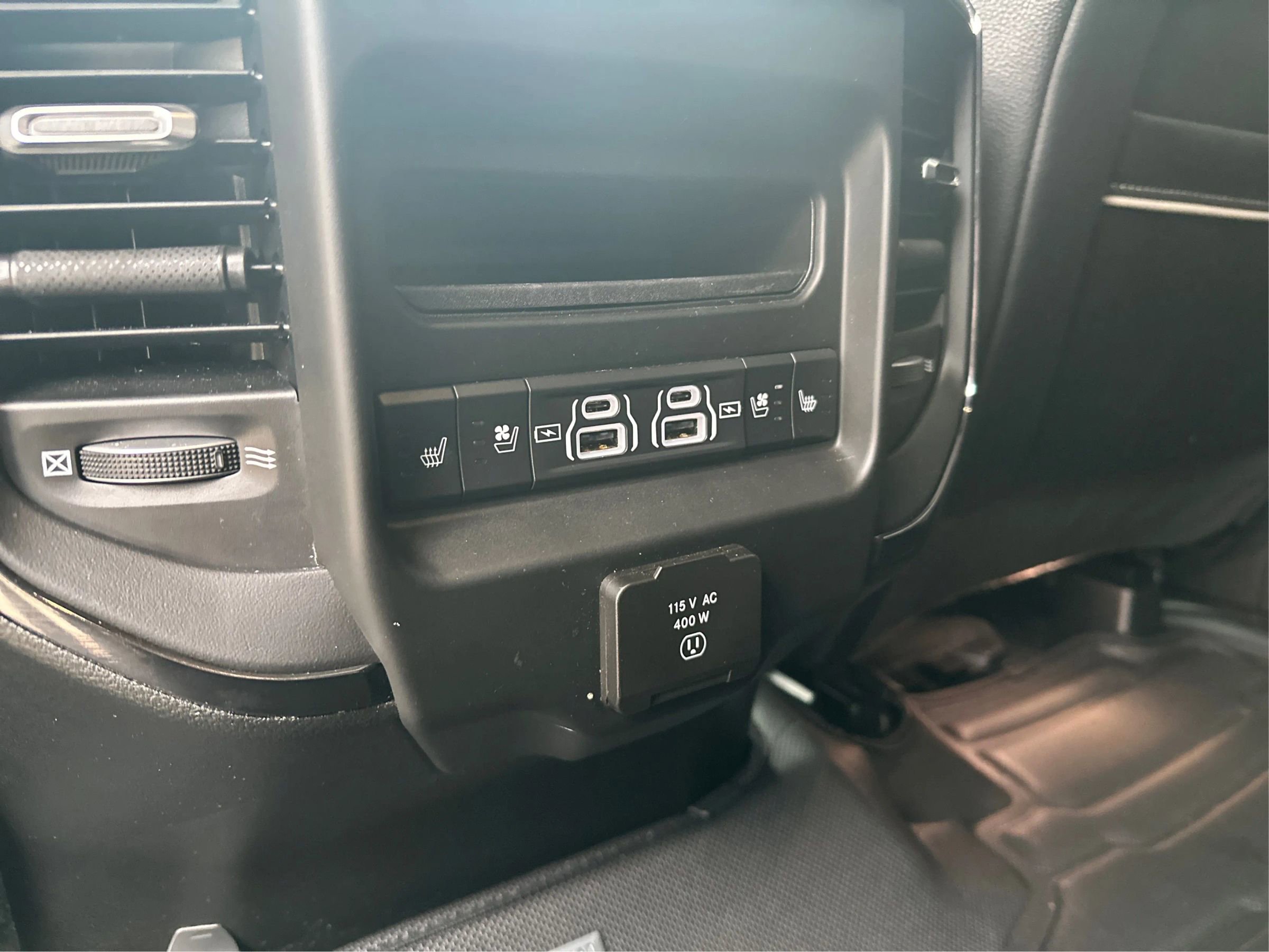 Used 2023 RAM 1500 Limited AWD/4WD image 33
