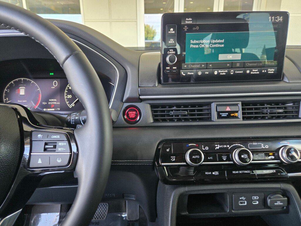 Certified 2025 Honda Pilot EX-L image 14