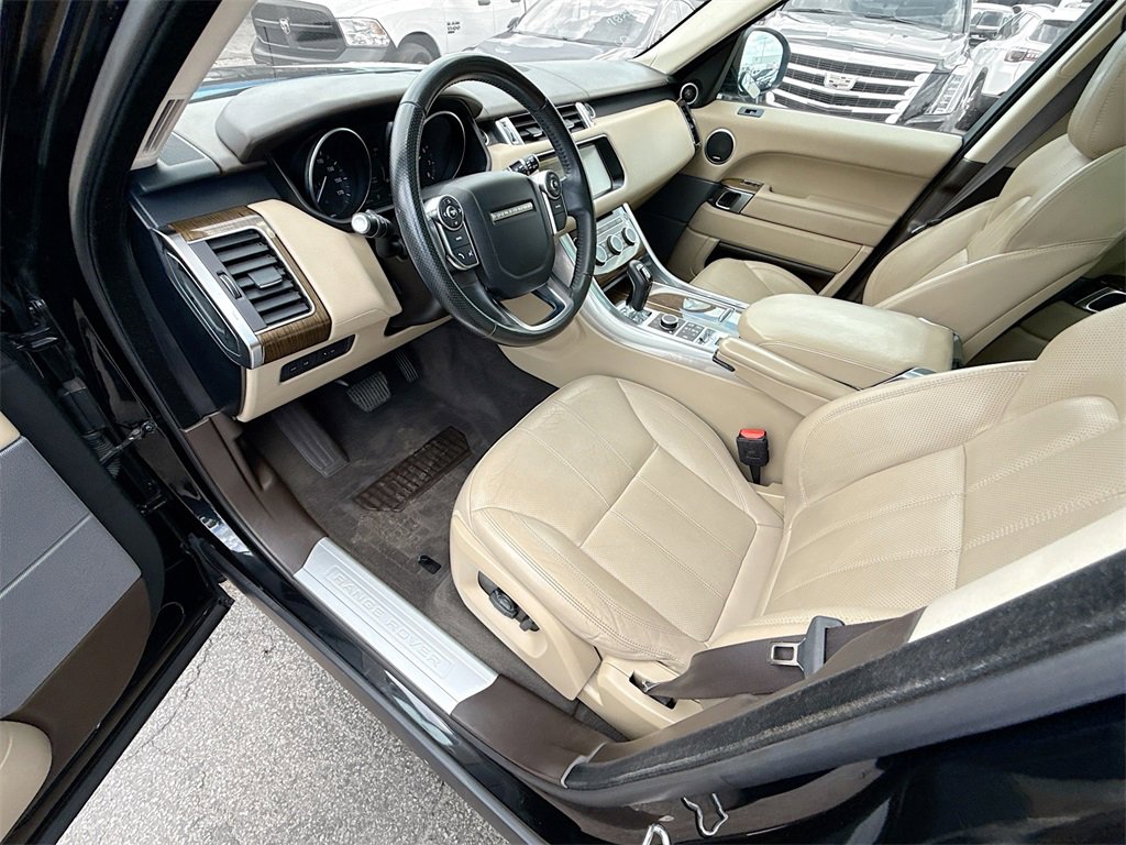 Used 2017 Land Rover Range Rover Sport HSE image 25